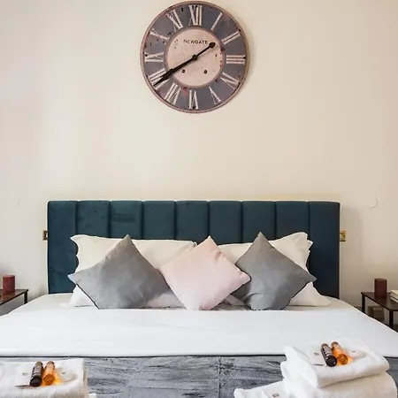 Apartment Principe Amedeo Rome