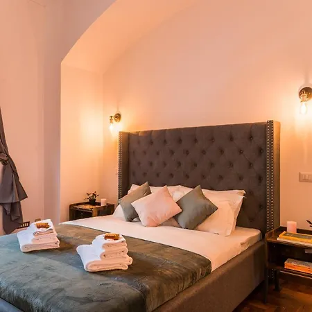 Pamela Dreams Principe Amedeo Apartment