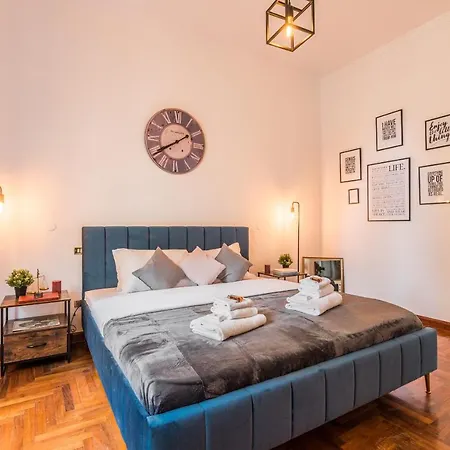 Principe Amedeo Apartment