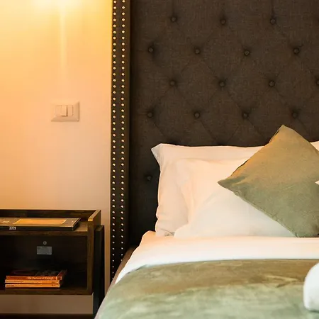 Principe Amedeo Apartment *